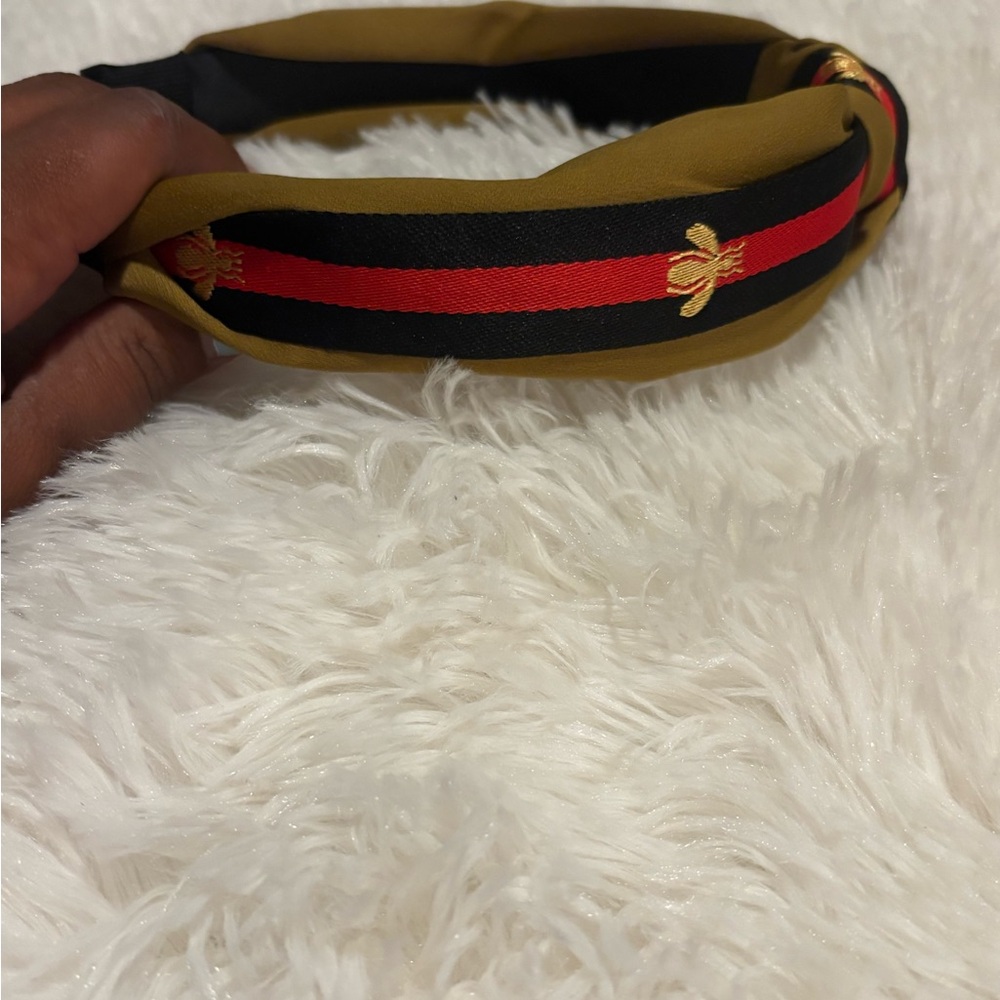 Fashion Headband with Red Stripe and 🐝-NWOT - Picture 9 of 13